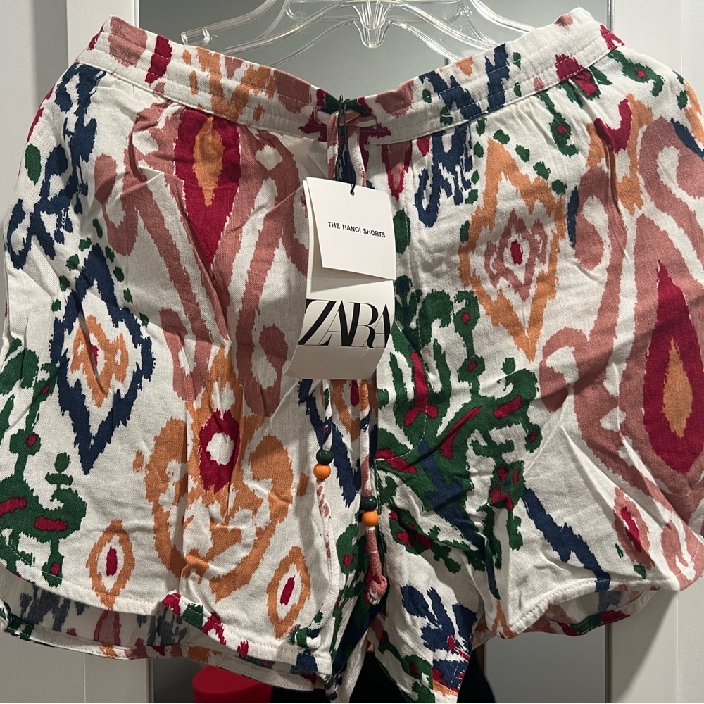 NWT Zara “The Hanoi” Multicolor Women's Shorts